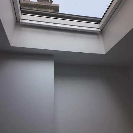 Apartment Au Coeur De Au Pied De Notre Dame Equipe Salle De Bains Wc Calme Clair Type Clim Ascenseur *